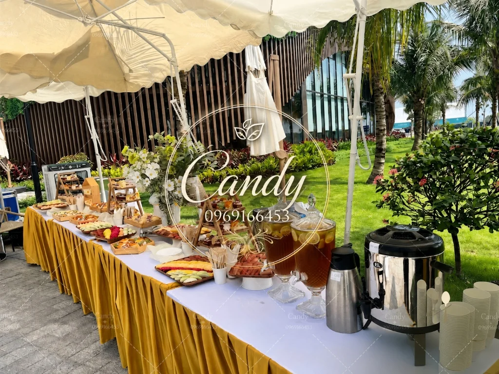 Tiệc bánh trà Candy