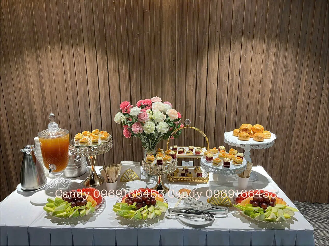 Tiệc Bàn Truyền Thống